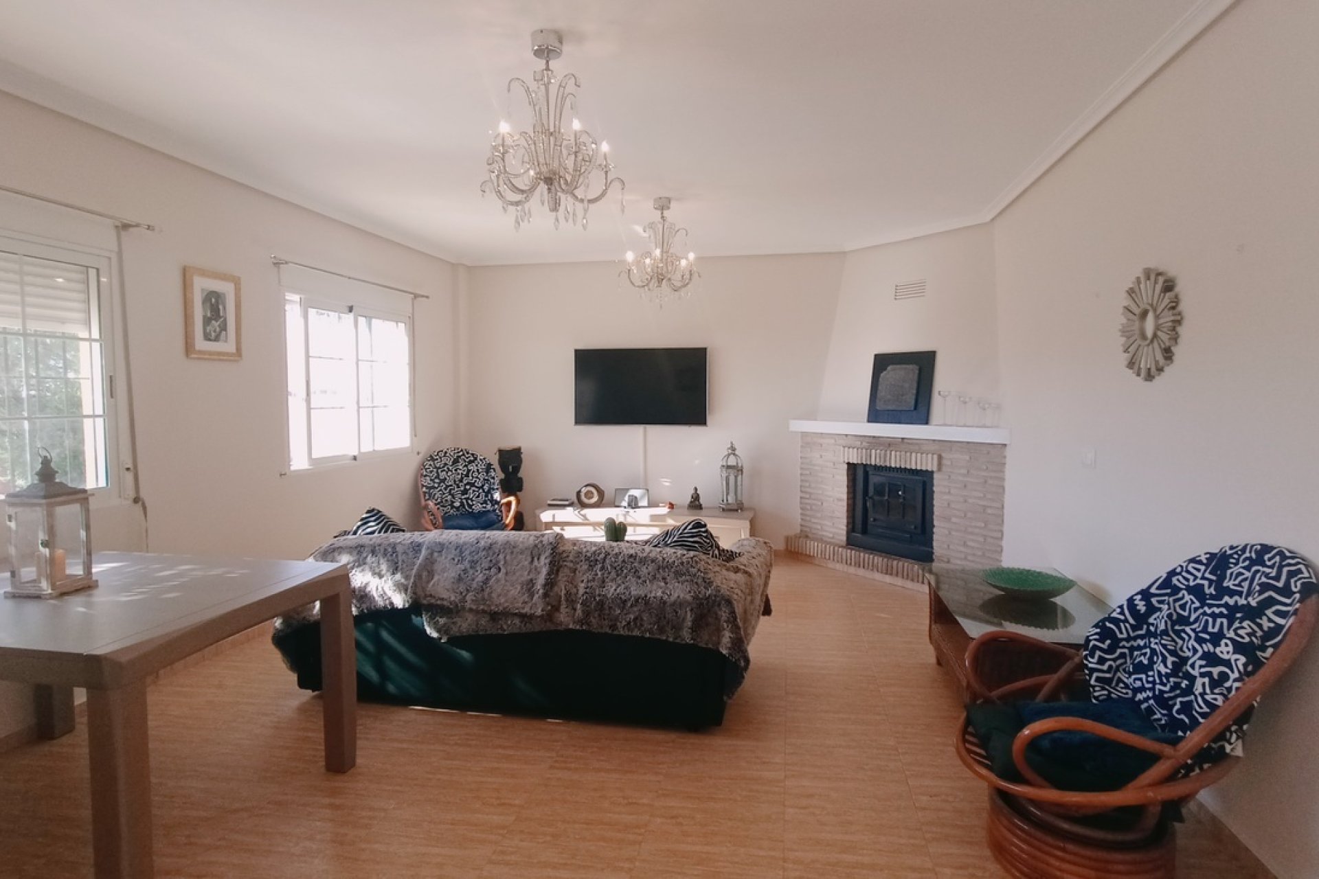 Resale - Villa -
Avileses - Inland