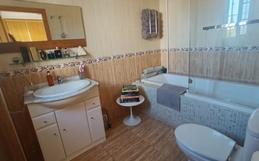 Resale - Villa -
Avileses - Inland