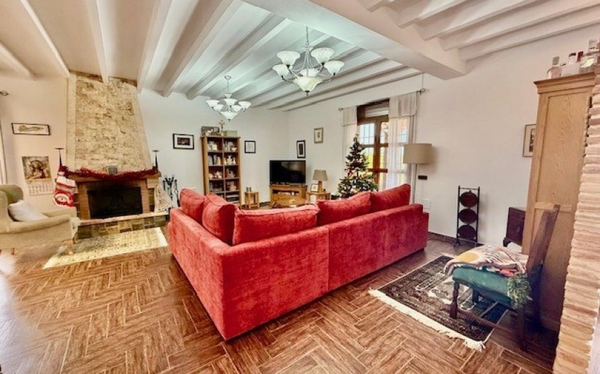 Resale - Villa -
Avileses - Inland