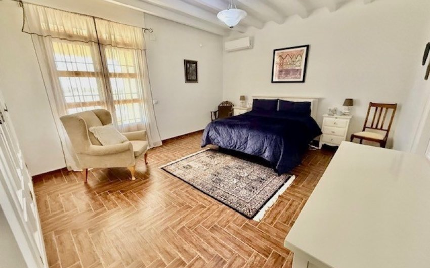 Resale - Villa -
Avileses - Inland