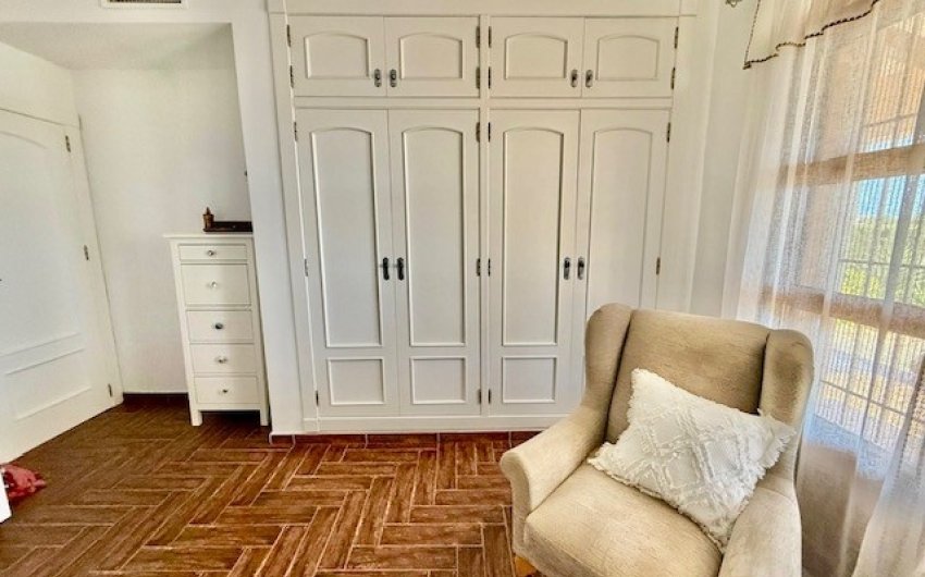 Resale - Villa -
Avileses - Inland