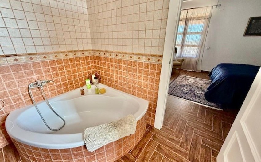 Resale - Villa -
Avileses - Inland