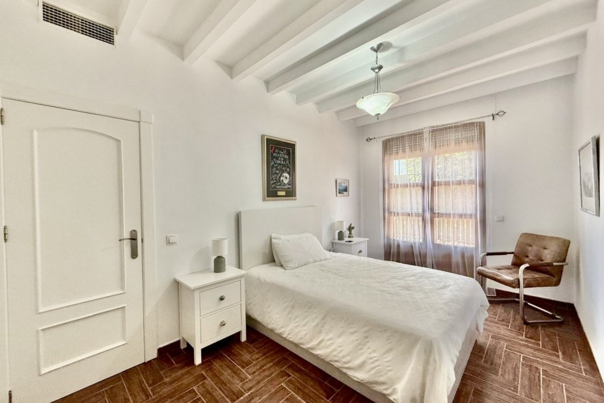 Resale - Villa -
Avileses - Inland