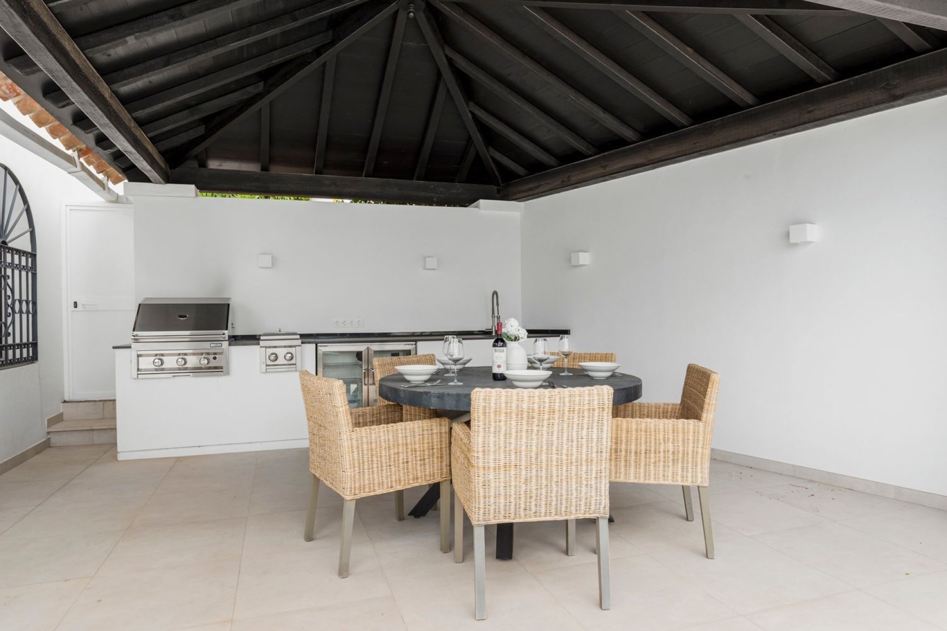 Resale - Villa -
Benahavís - Cortés