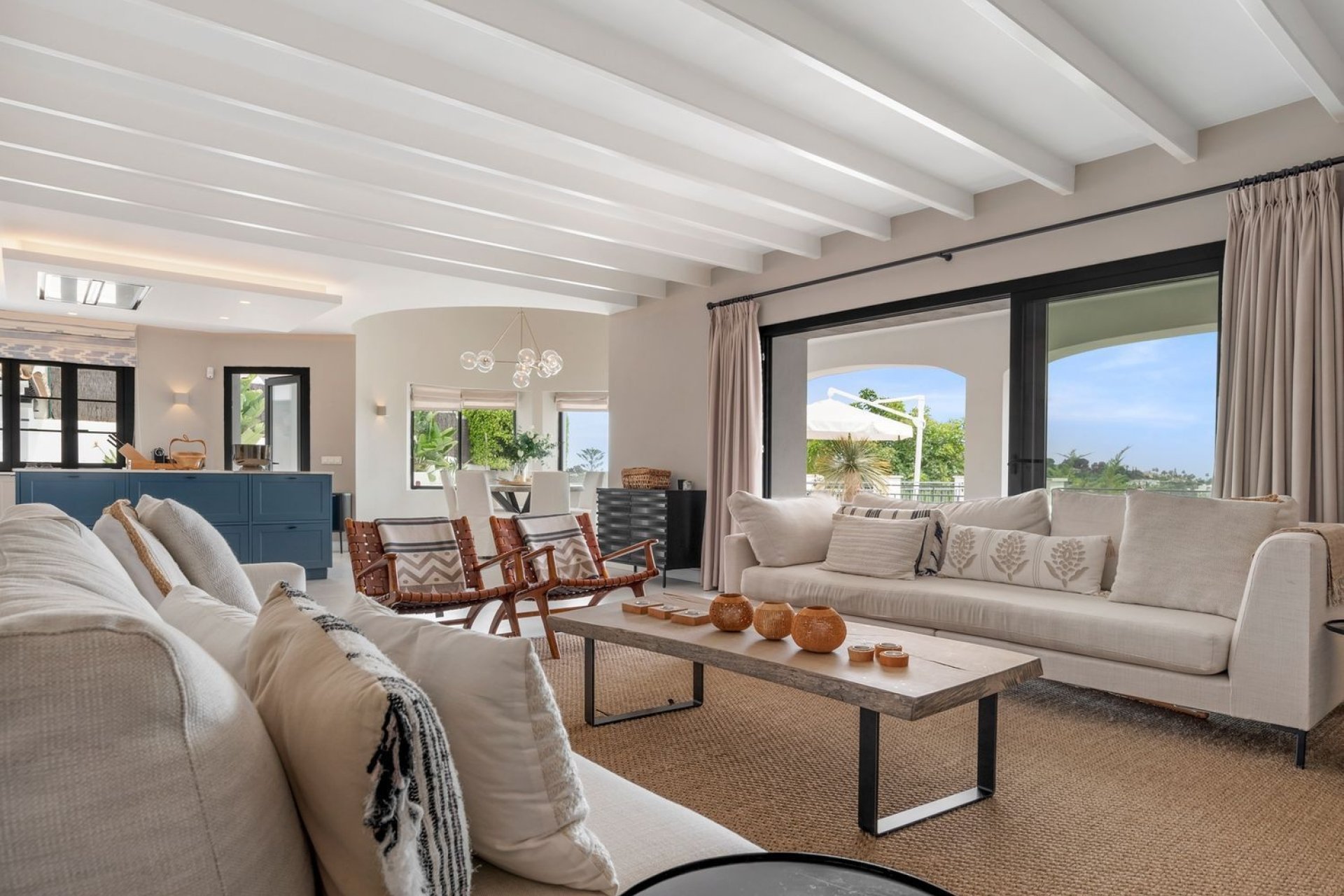 Resale - Villa -
Benahavís - Cortés