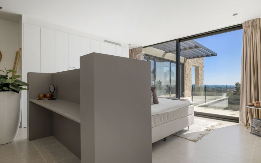 Resale - Villa -
Benahavís - Costa del Sol