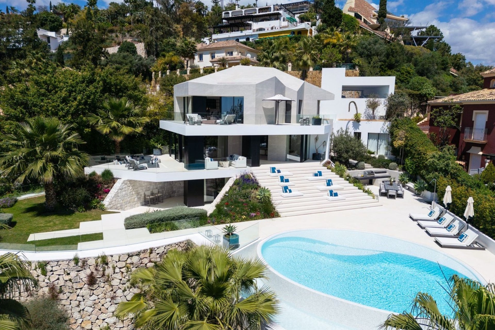 Resale - Villa -
Benahavís - Costa del Sol