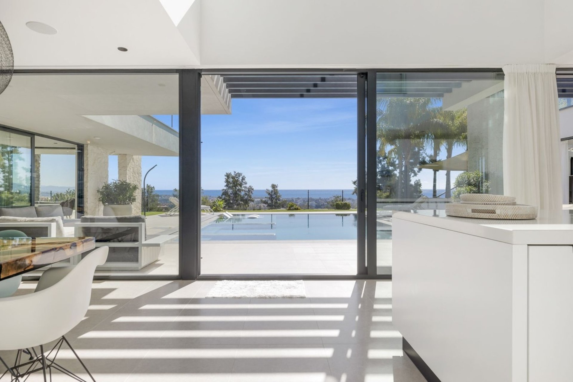 Resale - Villa -
Benahavís - Costa del Sol