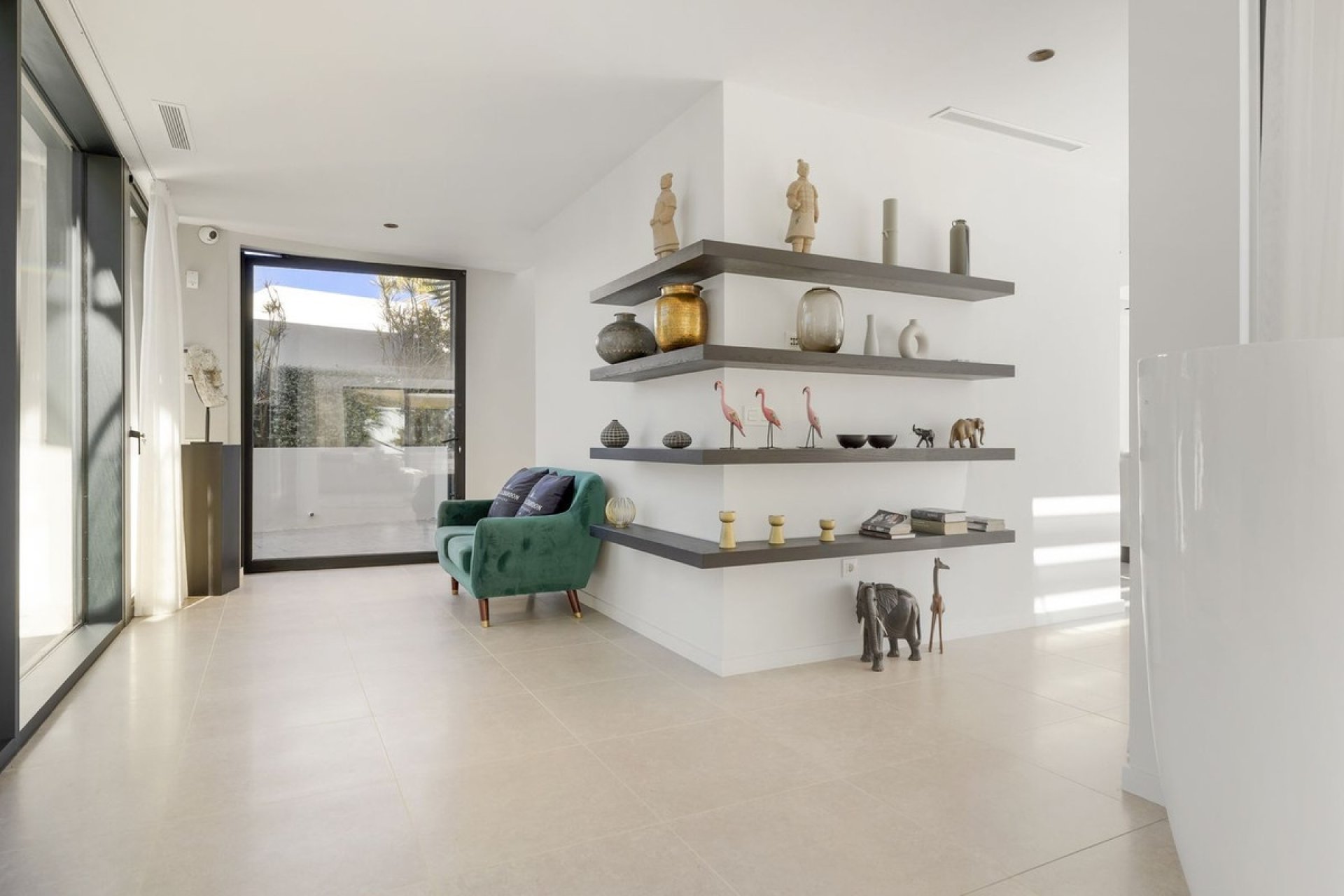 Resale - Villa -
Benahavís - Costa del Sol