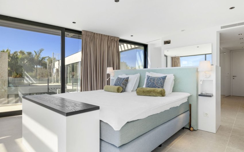 Resale - Villa -
Benahavís - Costa del Sol