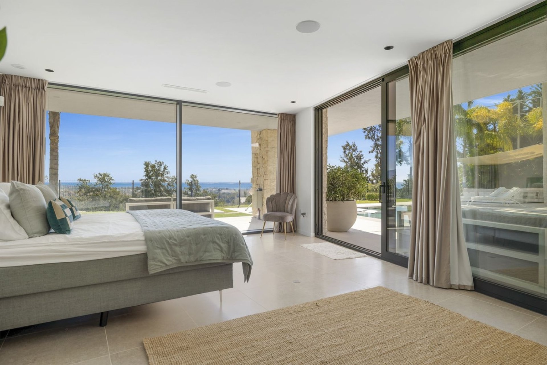 Resale - Villa -
Benahavís - Costa del Sol