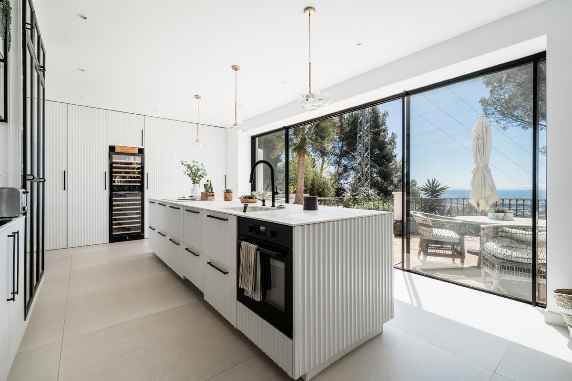 Resale - Villa -
Benahavís - Costa del Sol