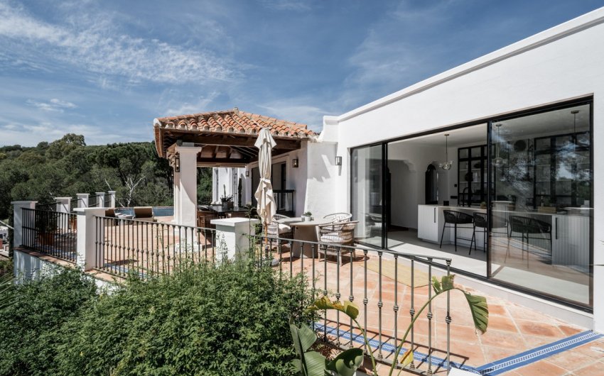 Resale - Villa -
Benahavís - Costa del Sol