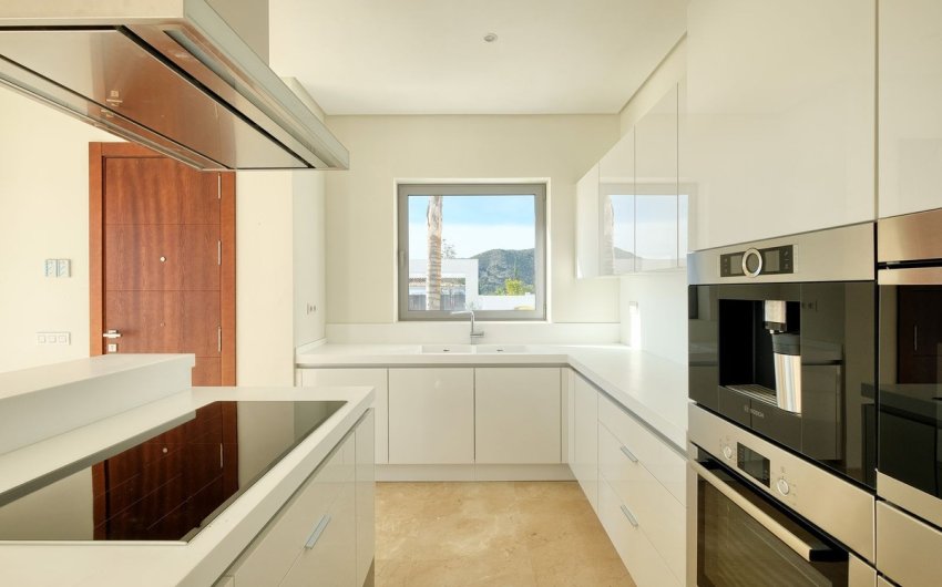 Resale - Villa -
Benahavís - Costa del Sol