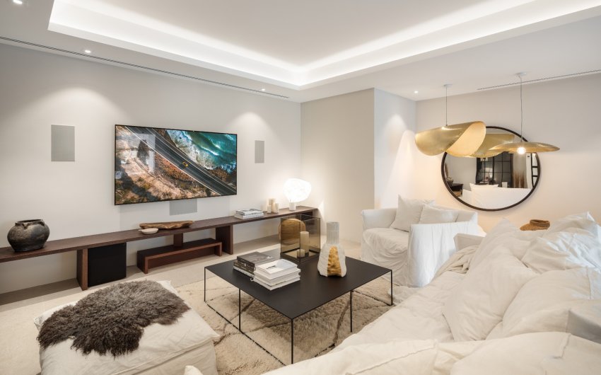 Resale - Villa -
Benahavis - La Quinta