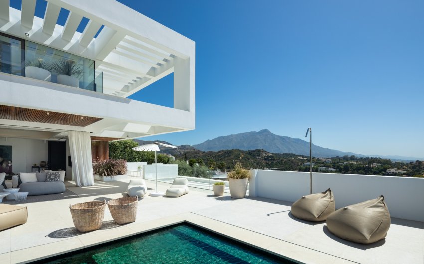 Resale - Villa -
Benahavis - La Quinta