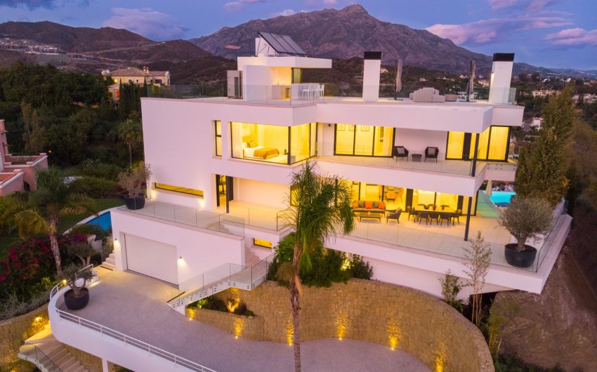 Resale - Villa -
Benahavis - La Quinta