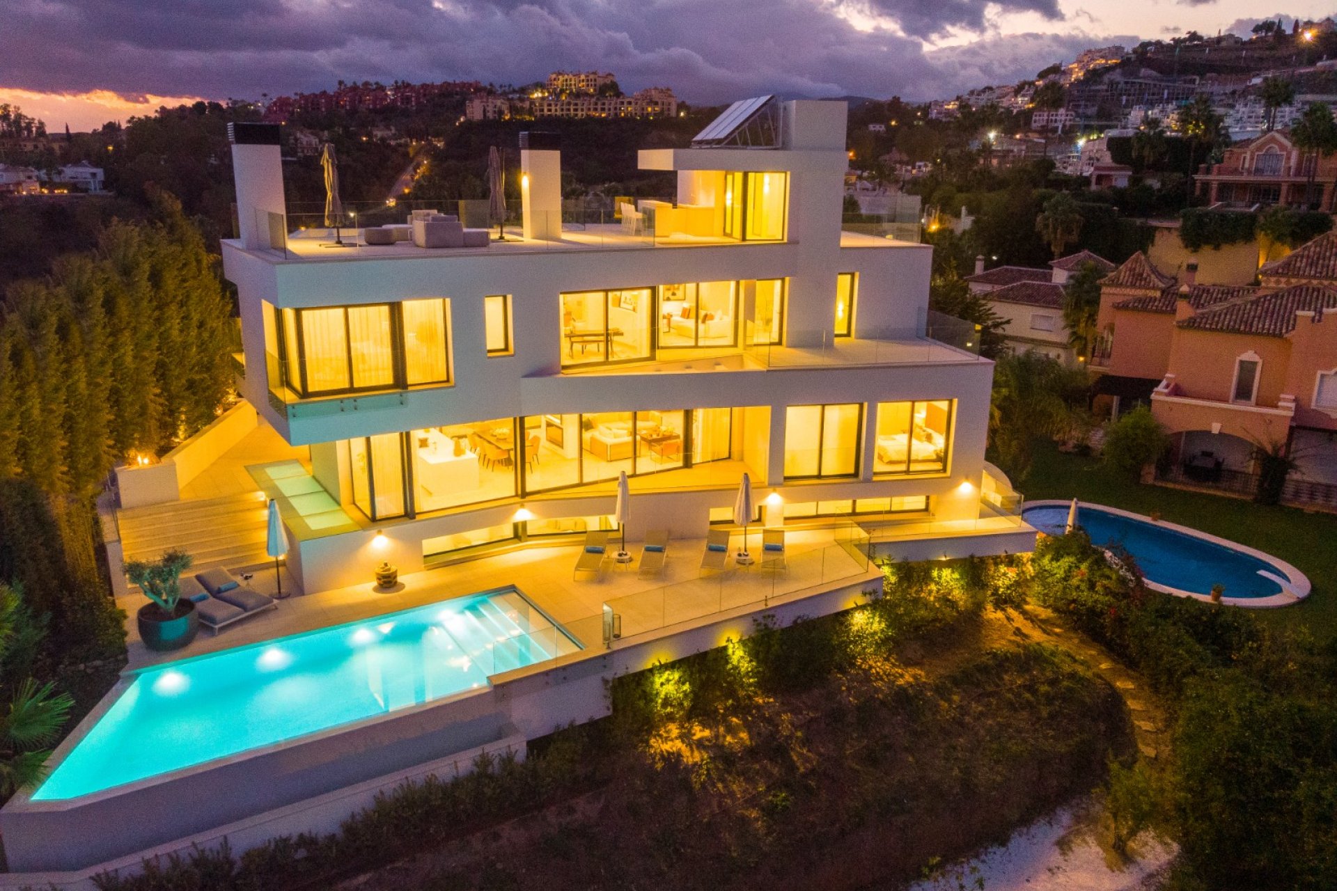 Resale - Villa -
Benahavis - La Quinta