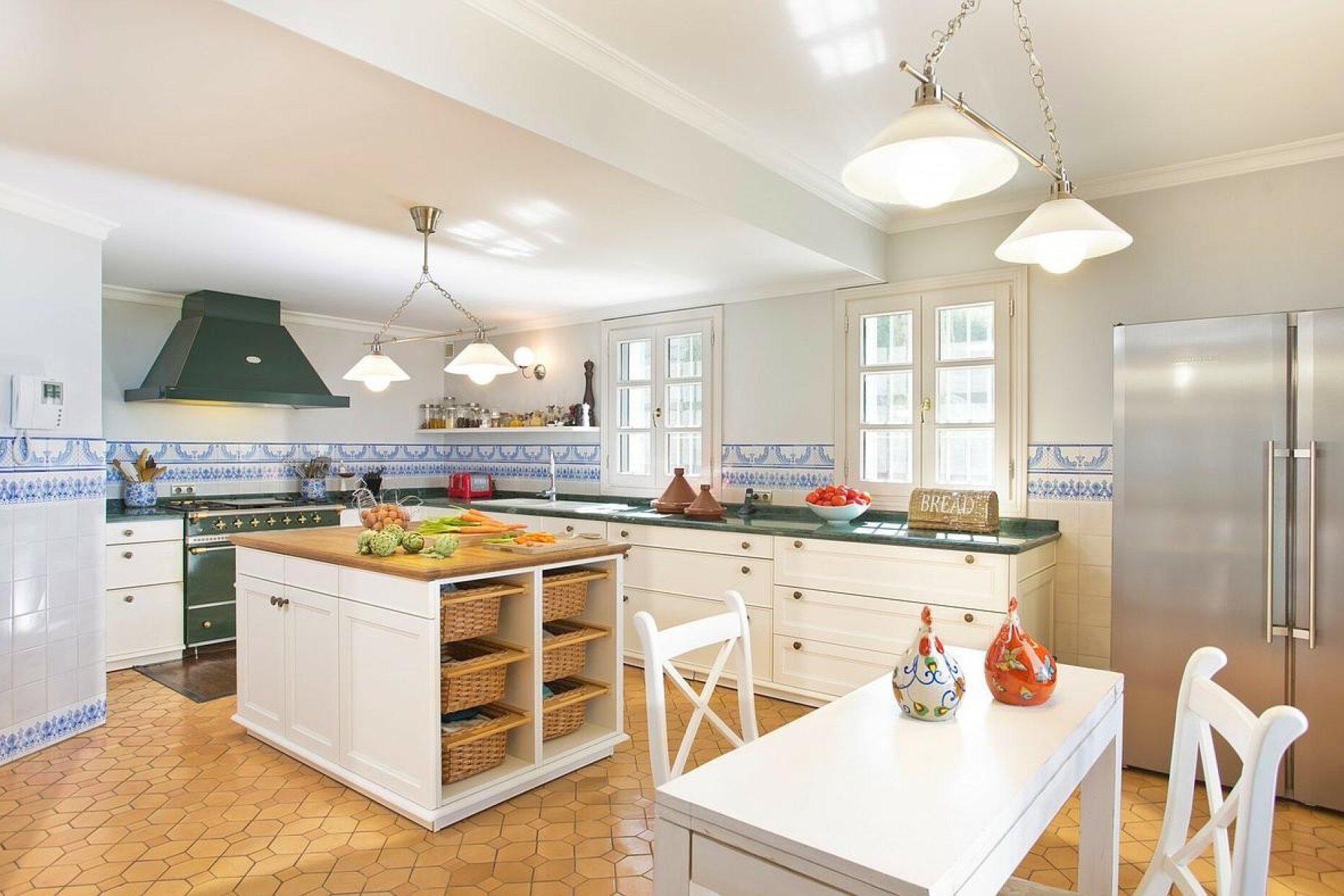 Resale - Villa -
Benahavis