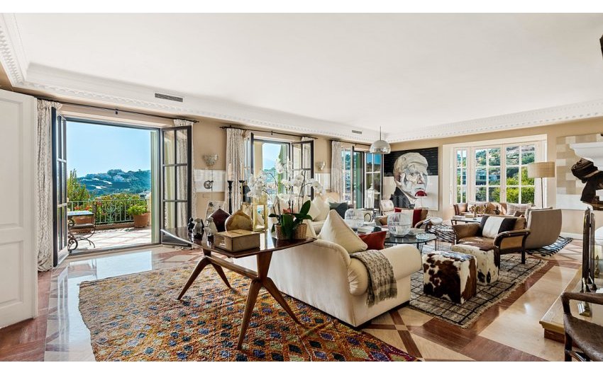 Resale - Villa -
Benahavis