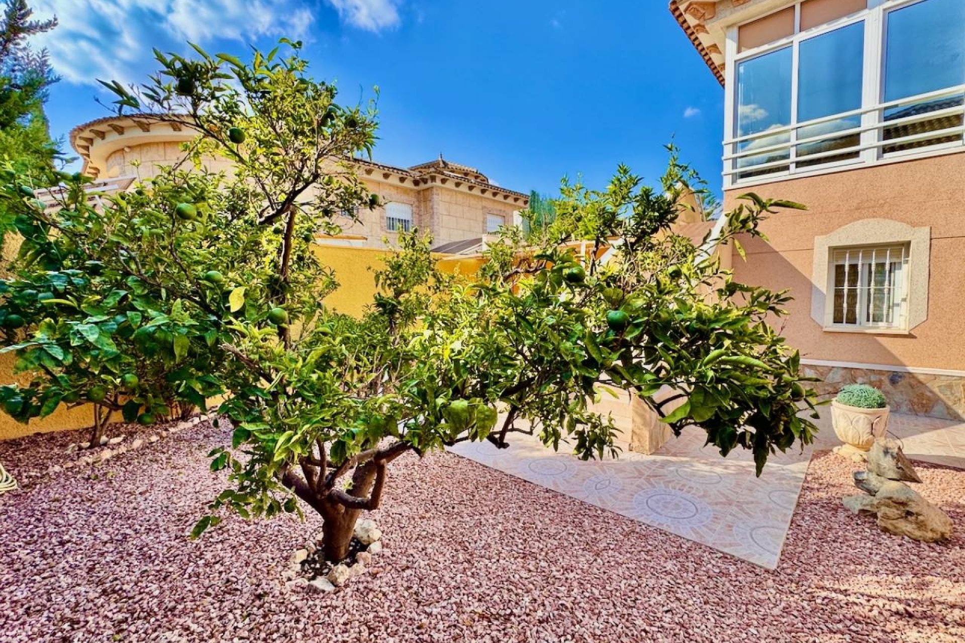 Resale - Villa -
Benferri