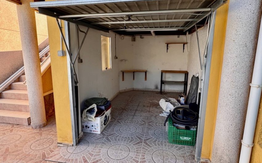 Resale - Villa -
Benferri