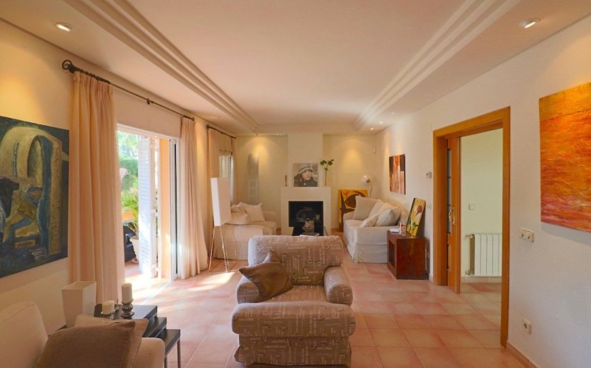 Resale - Villa -
Benidorm - Coblanca