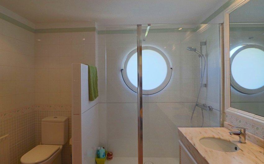 Resale - Villa -
Benidorm - Coblanca