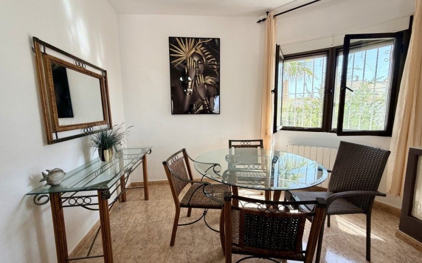 Resale - Villa -
Benijofar - Costa Blanca