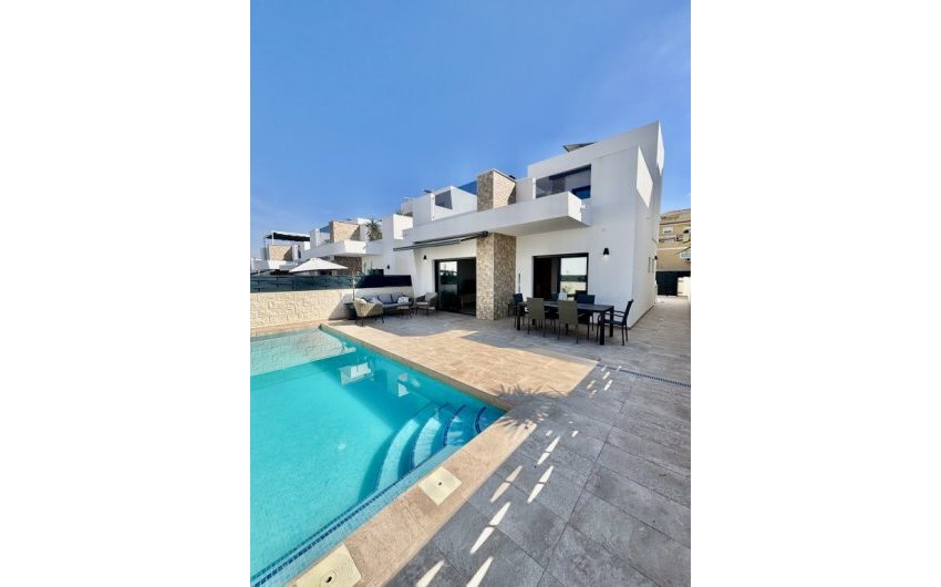 Resale - Villa -
Benijofar - Costa Blanca