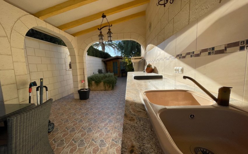 Resale - Villa -
Benijofar - Costa Blanca