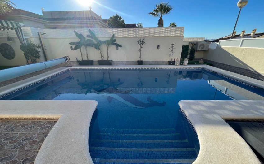 Resale - Villa -
Benijofar - Costa Blanca