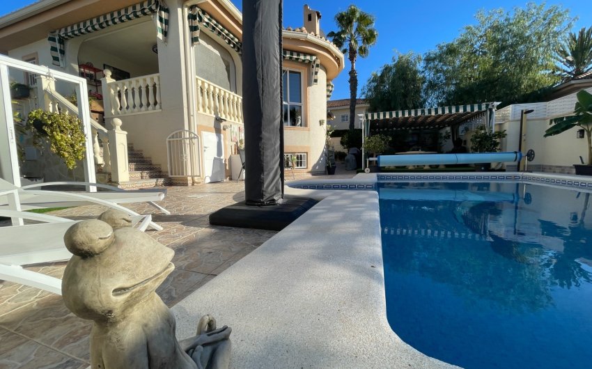 Resale - Villa -
Benijofar - Costa Blanca