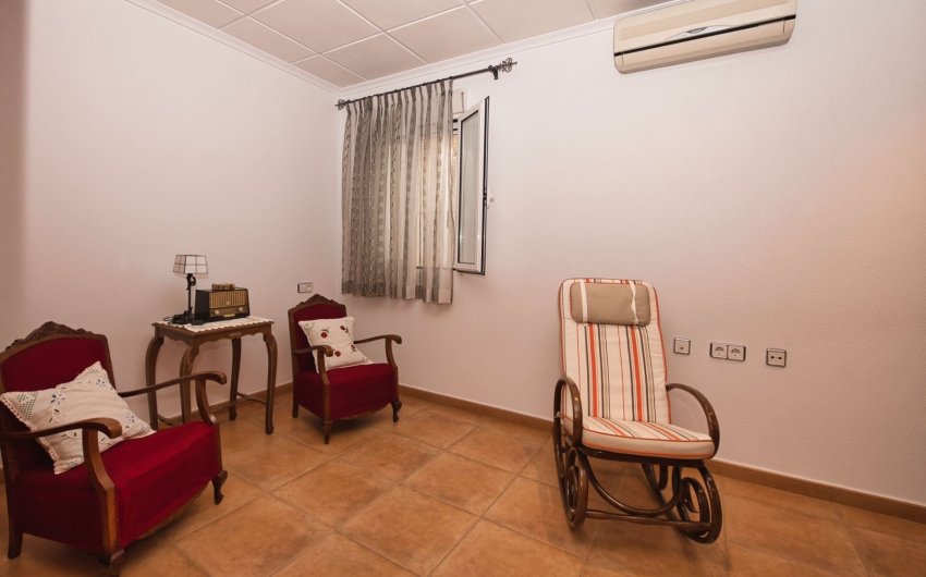 Resale - Villa -
Benijofar - Costa Blanca