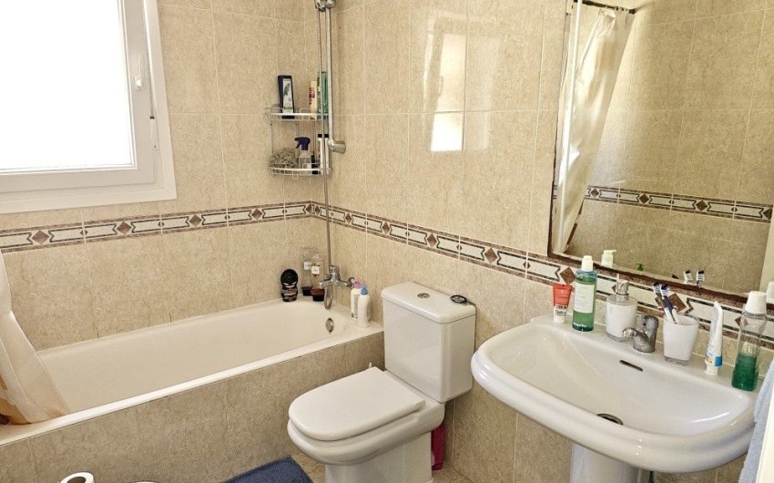 Resale - Villa -
Benijofar - Costa Blanca