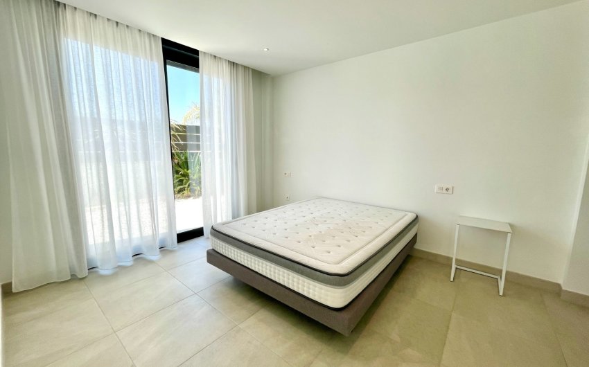 Resale - Villa -
Benijofar - Costa Blanca