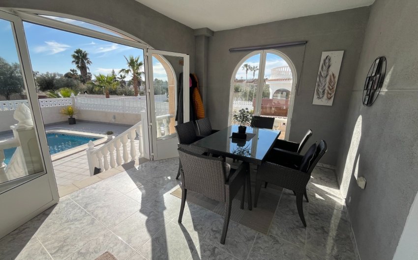 Resale - Villa -
Benijofar - Monte Azul