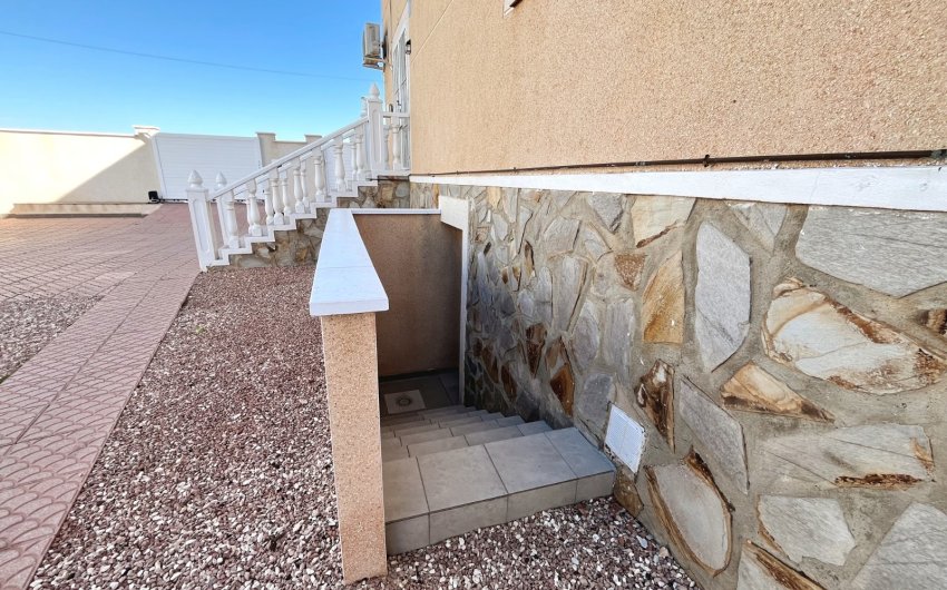 Resale - Villa -
Benijofar - Monte Azul