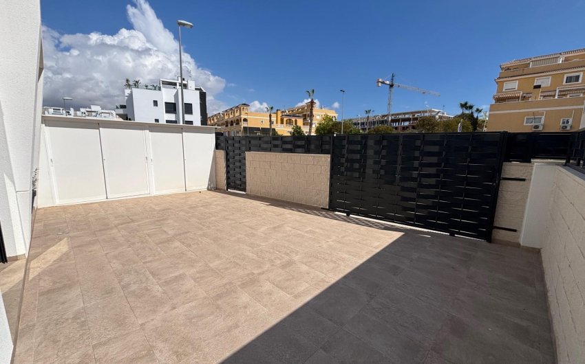 Resale - Villa -
Benijofar - Pueblo 4