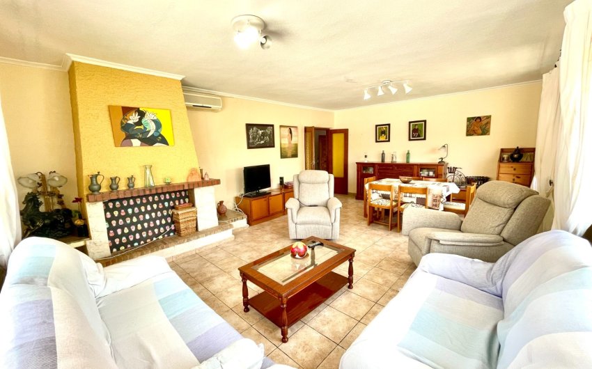 Resale - Villa -
Benijofar - pueblo