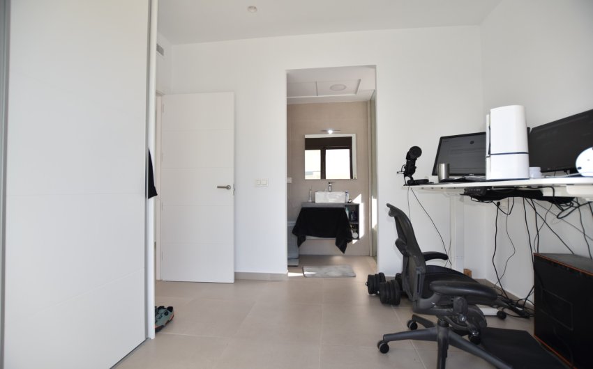 Resale - Villa -
Benijofar