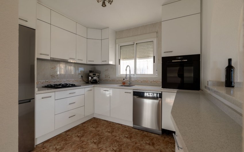 Resale - Villa -
Benijofar