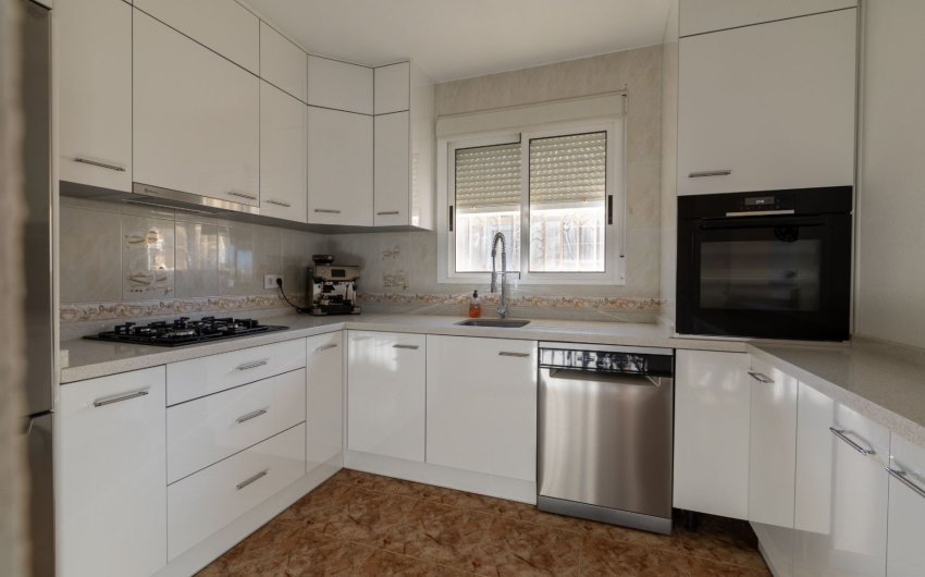 Resale - Villa -
Benijofar