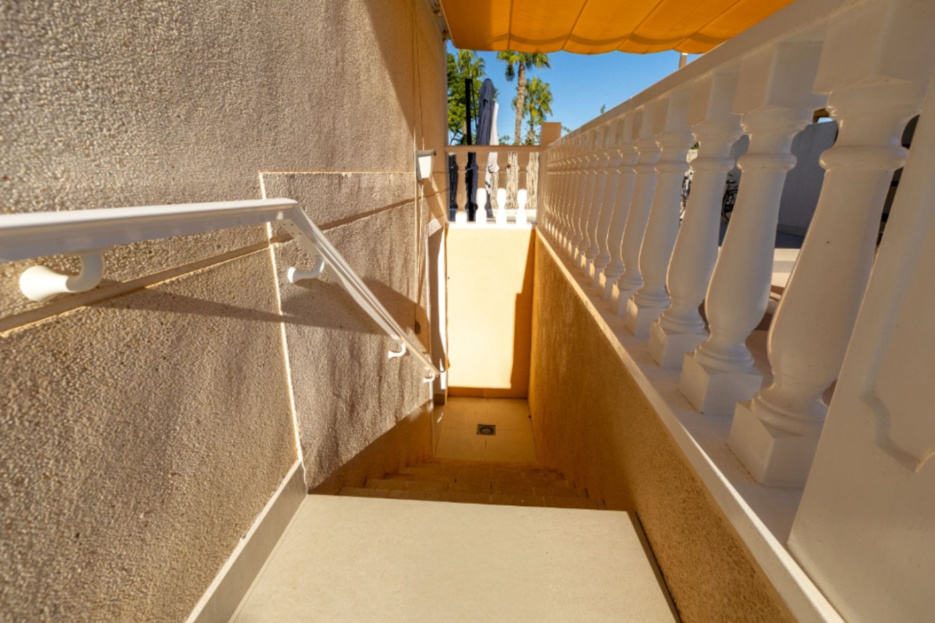 Resale - Villa -
Benijofar