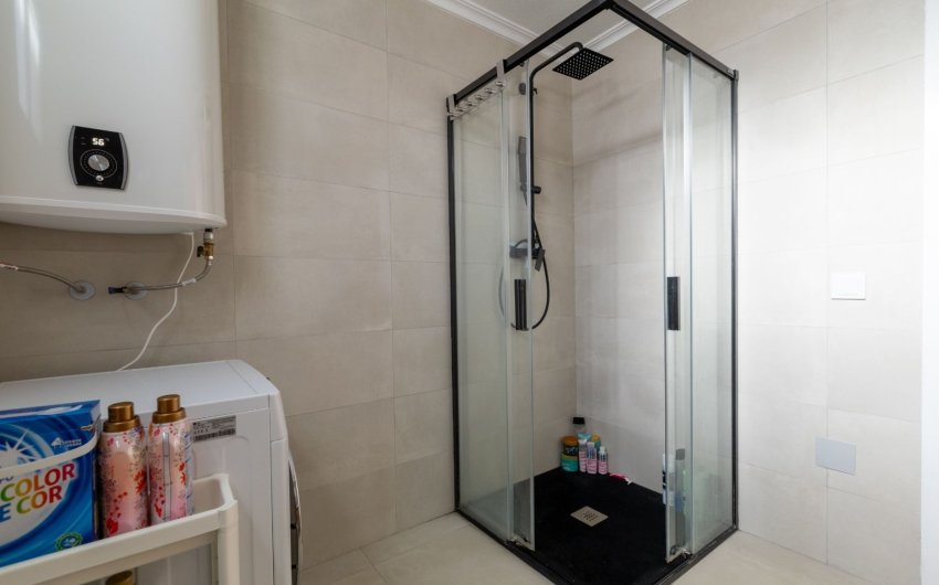 Resale - Villa -
Benijofar