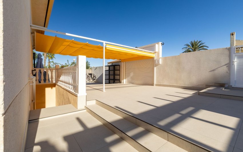 Resale - Villa -
Benijofar