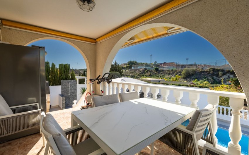 Resale - Villa -
Benijofar