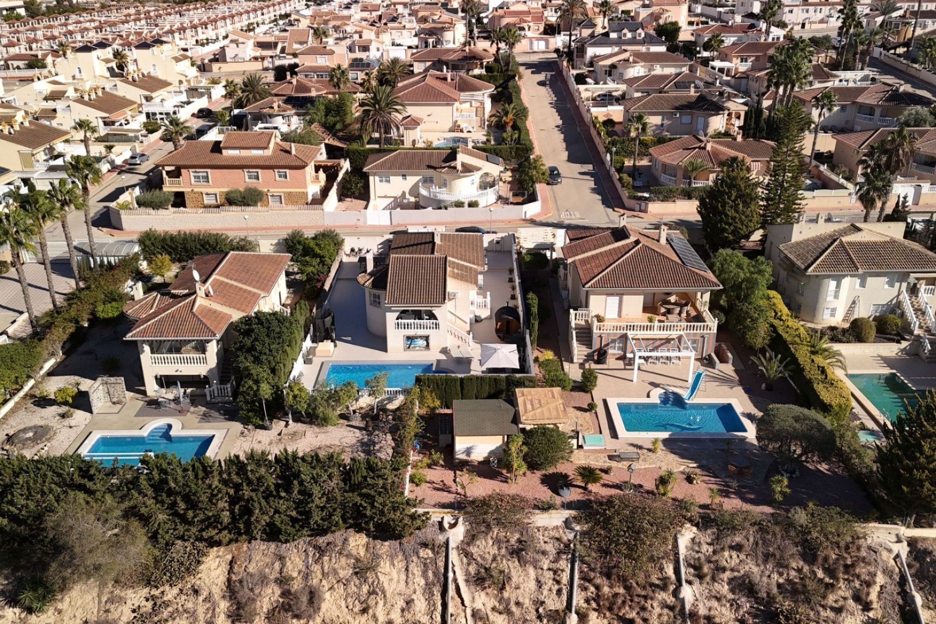 Resale - Villa -
Benijofar