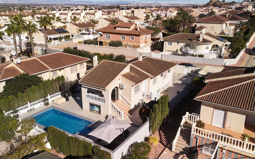 Resale - Villa -
Benijofar