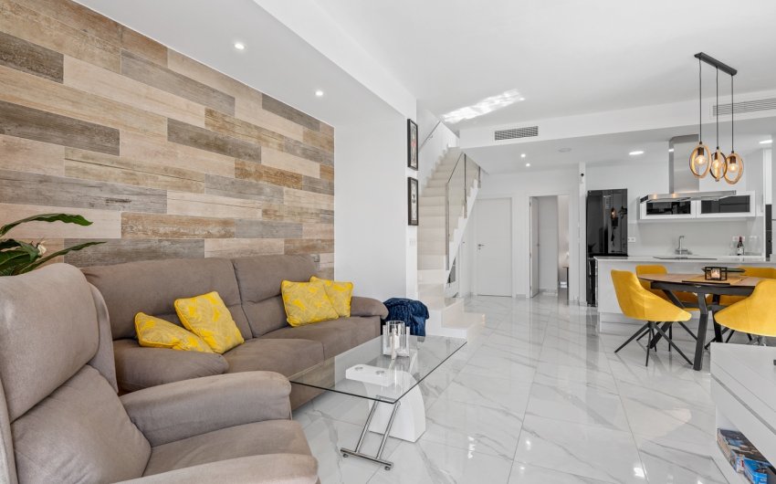 Resale - Villa -
Benijofar